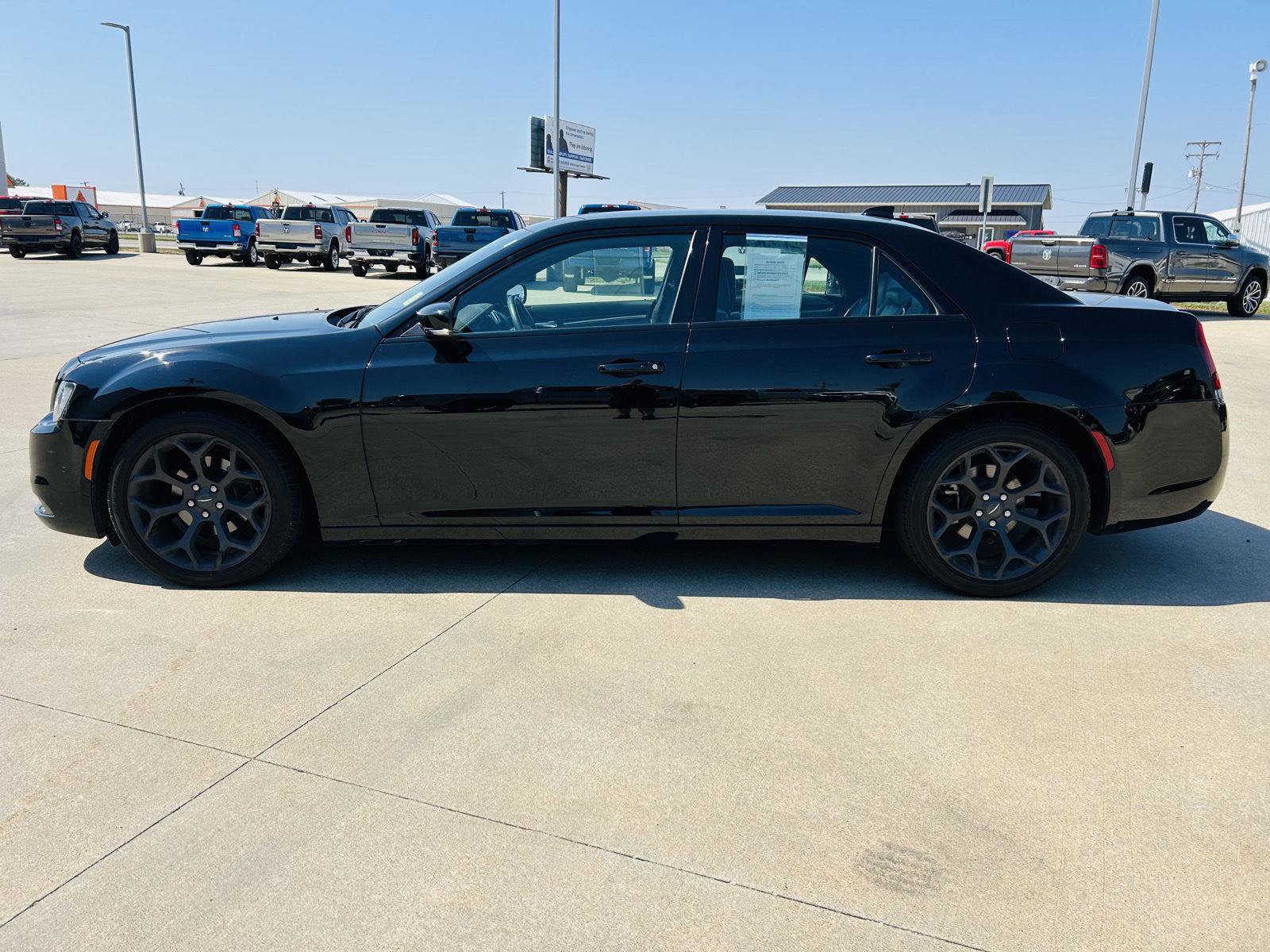 Used 2020 Chrysler 300 S w/ 300S Premium Group 2 RWD image 33