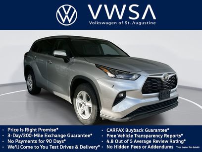 Used 2023 Toyota Highlander LE