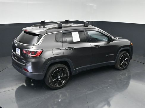 Used 2019 Jeep Compass Latitude AWD/4WD image 24