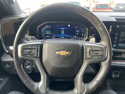 Used 2023 Chevrolet Silverado 1500 LT image 19