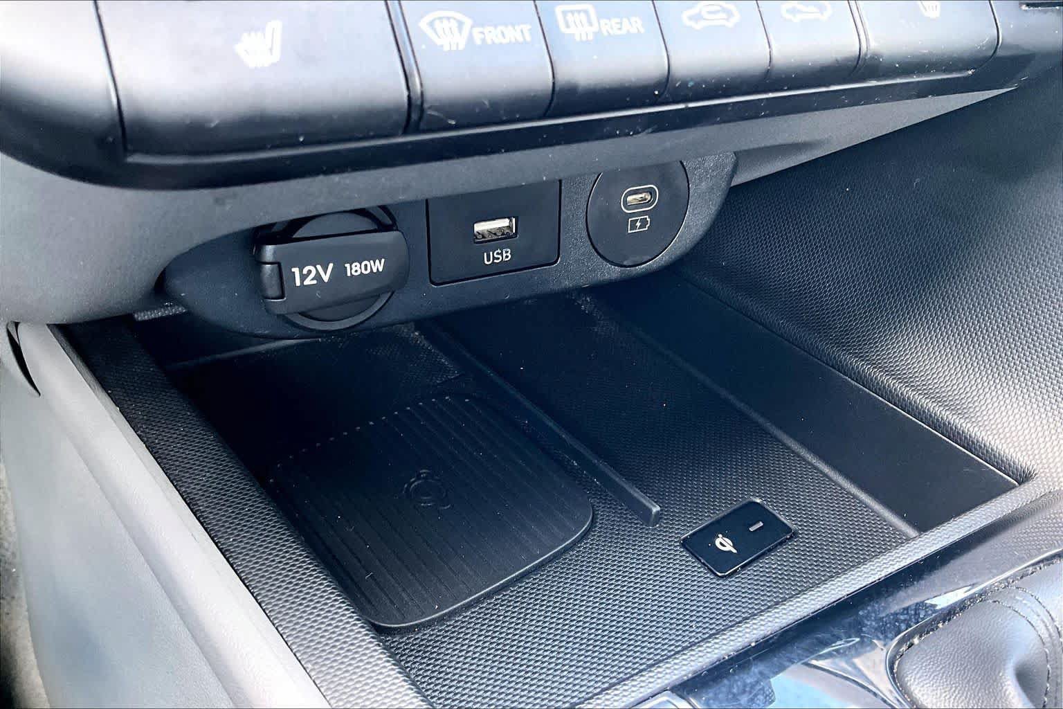 Certified 2025 Hyundai Elantra SEL FWD image 34