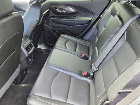 Used 2024 GMC Terrain SLT AWD/4WD image 11