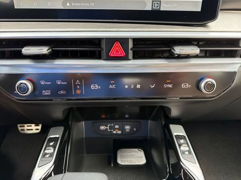 New 2026 Kia Sorento SX Prestige AWD/4WD image 13