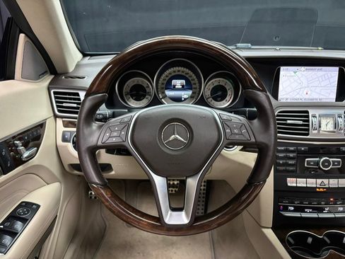 Used 2014 Mercedes-Benz E 350 4MATIC Coupe image 35