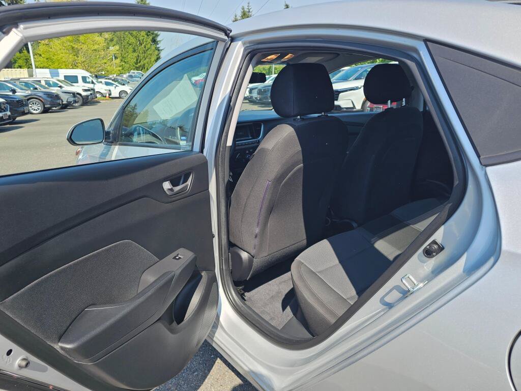 Used 2018 Hyundai Accent SE FWD image 19