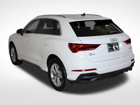 Used 2024 Audi Q3 2.0T Premium Plus image 8