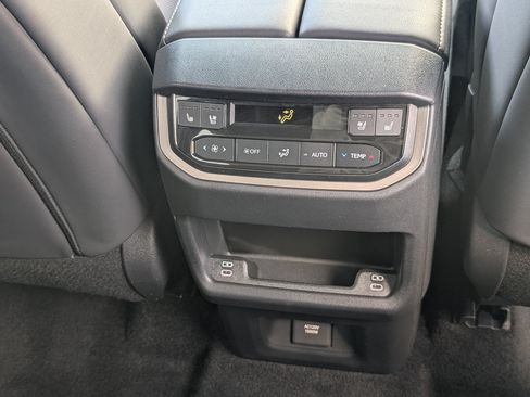 Used 2024 Lexus TX 500h AWD w/ Technology Package image 8