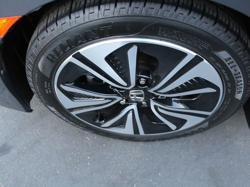 Used 2017 Honda Civic EX-T image 10