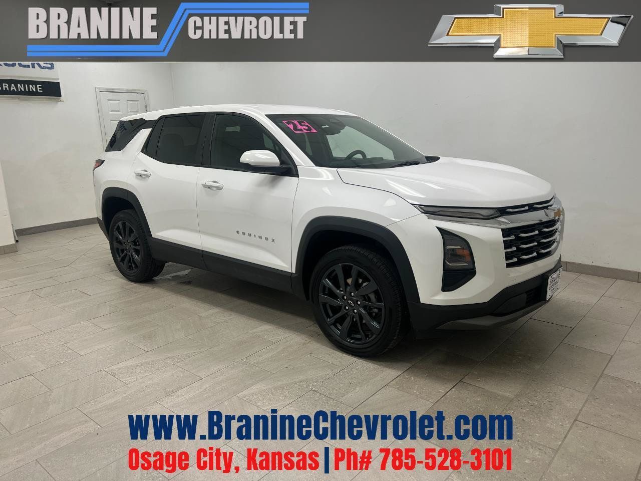 Used 2025 Chevrolet Equinox LT FWD image 1