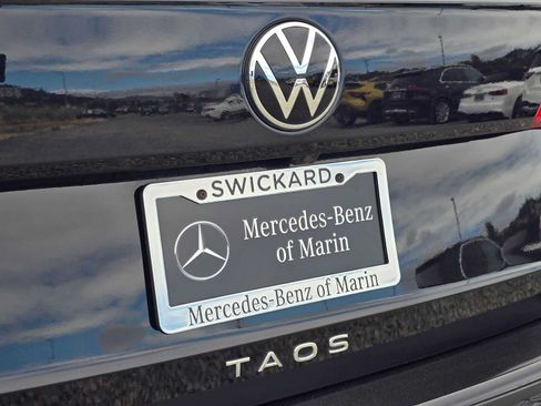 Used 2022 Volkswagen Taos SE FWD image 13