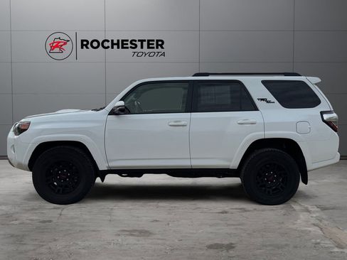 Used 2024 Toyota 4Runner TRD Off-Road Premium w/ Off Road Premium Plus Package AWD/4WD image 2