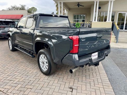 Used 2025 Toyota Tacoma SR5 image 3