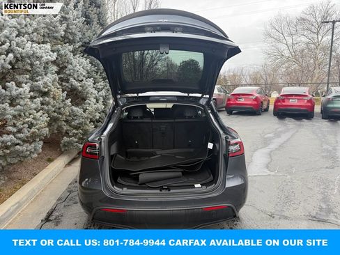Used 2022 Tesla Model Y Performance image 32