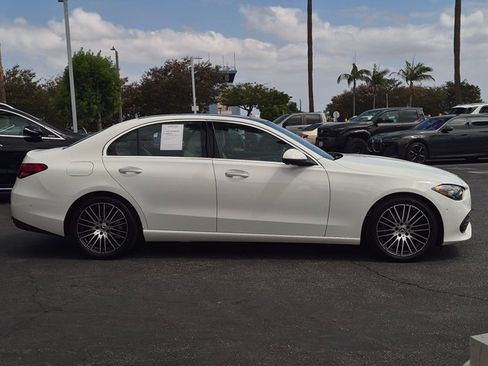 Used 2026 Mercedes-Benz C 300 4MATIC Sedan image 4