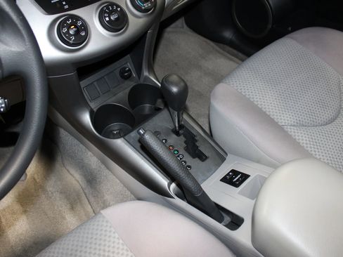 Used 2006 Toyota RAV4 2WD image 14