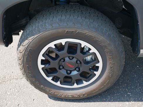 Certified 2024 Toyota Tacoma TRD Off-Road AWD/4WD image 13