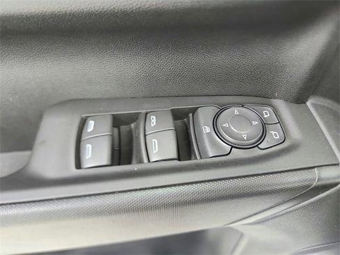 Used 2025 Chevrolet Silverado 1500 Custom image 31