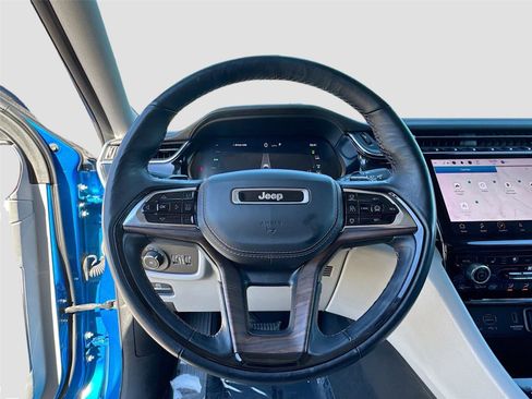 Used 2022 Jeep Grand Cherokee Summit image 11