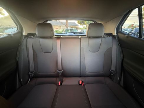 Used 2025 Buick Encore GX Preferred image 34