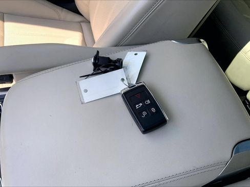 Used 2021 Land Rover Range Rover Sport HSE Silver Edition AWD/4WD image 13