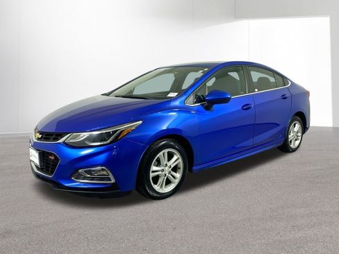 Used 2017 Chevrolet Cruze LT w/ RS Package image 1