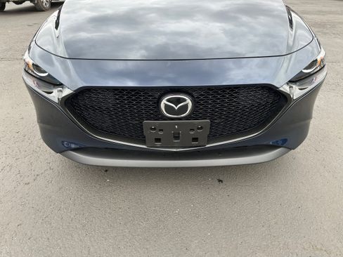 Certified 2025 MAZDA MAZDA3 s Sport image 22