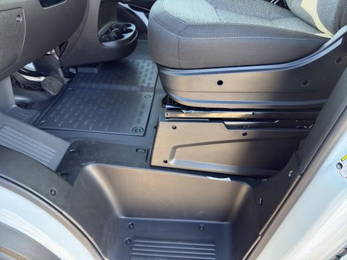 New 2026 RAM ProMaster 2500 w/ Convenience Group image 14