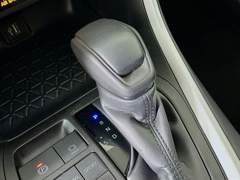 Used 2025 Toyota RAV4 XLE FWD image 24