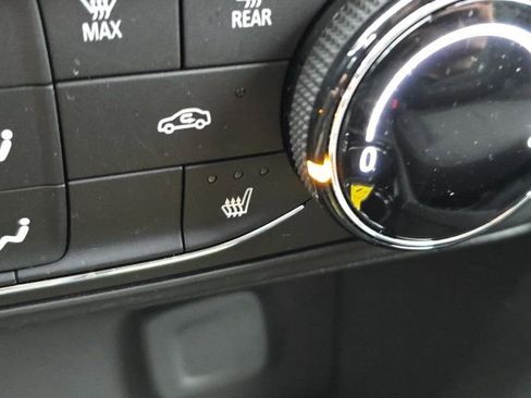 Certified 2024 Buick Encore GX Preferred w/ Comfort Package image 17