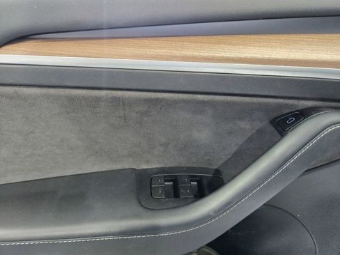 Used 2023 Tesla Model 3 Standard Range RWD image 13