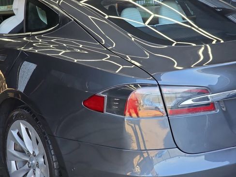 Used 2019 Tesla Model S Long Range AWD/4WD image 27