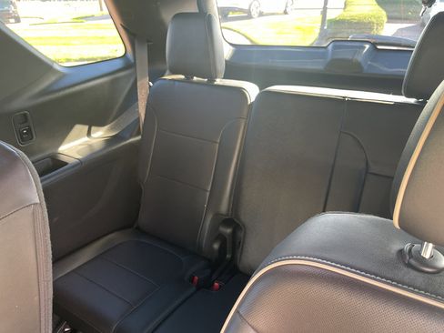 Used 2023 Chevrolet Traverse Premier w/ LPO, Floor Liner Package image 28