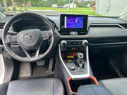 Used 2024 Toyota RAV4 Adventure AWD/4WD image 11