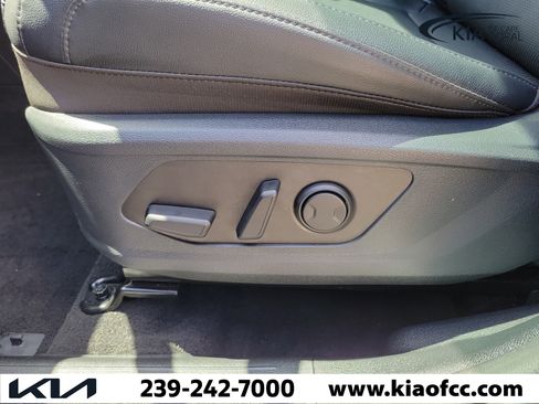 Certified 2025 Kia Sportage EX w/ Premium Package image 21