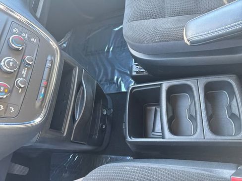 Used 2018 Dodge Grand Caravan SE image 24