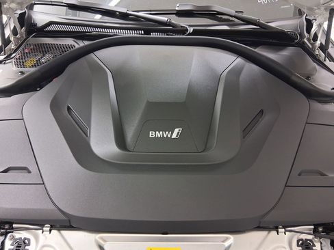 New 2026 BMW i4 eDrive40 w/ M Sport Package RWD image 31