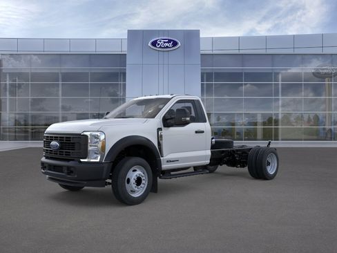 New 2026 Ford F550 2WD Regular Cab Super Duty image 1