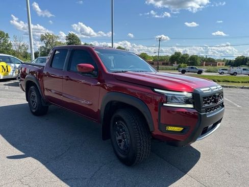 Certified 2025 Nissan Frontier PRO-4X w/ Pro Premium Package AWD/4WD image 11