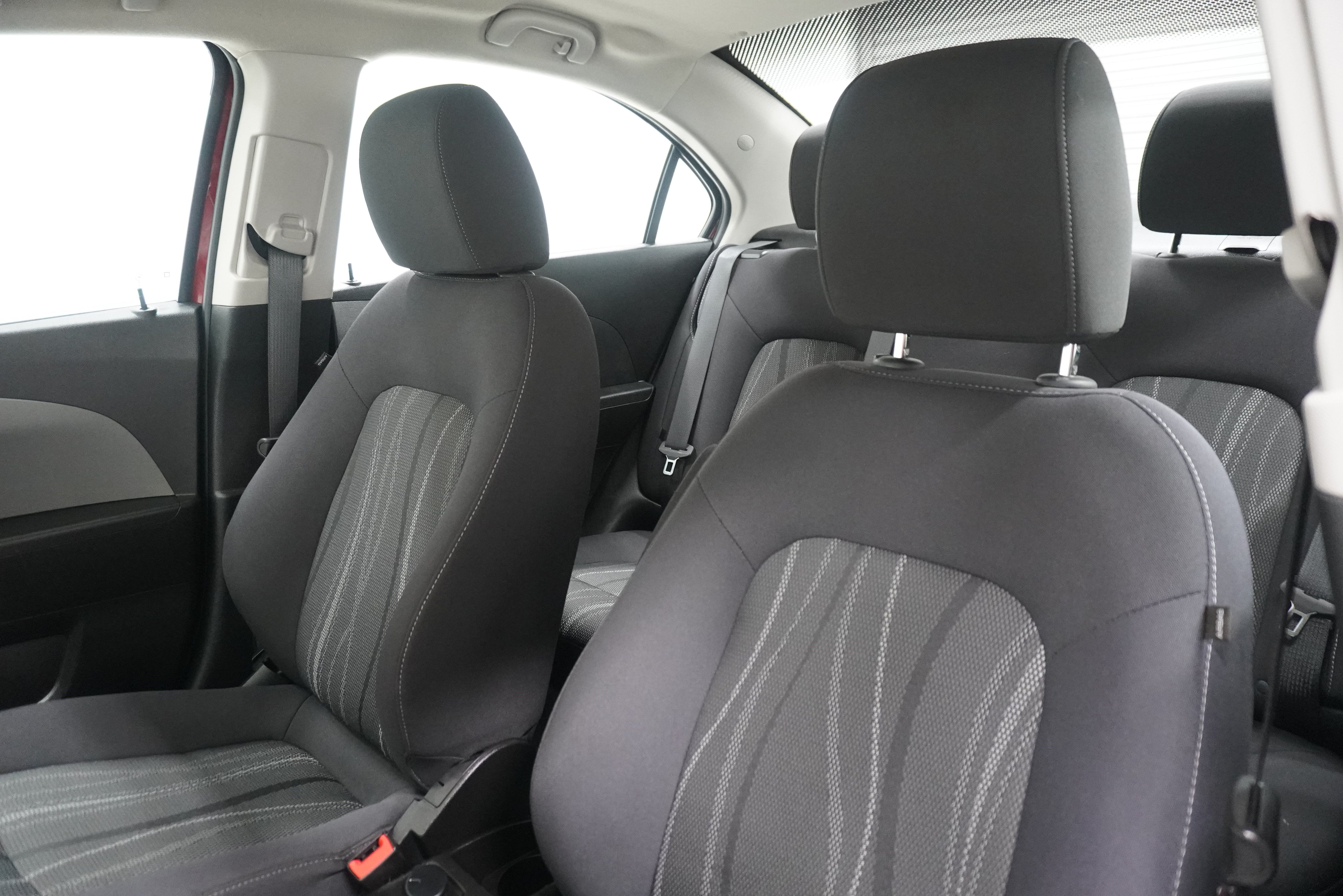 Used 2020 Chevrolet Sonic LT FWD image 11