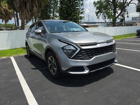 Certified 2023 Kia Sportage LX FWD image 1