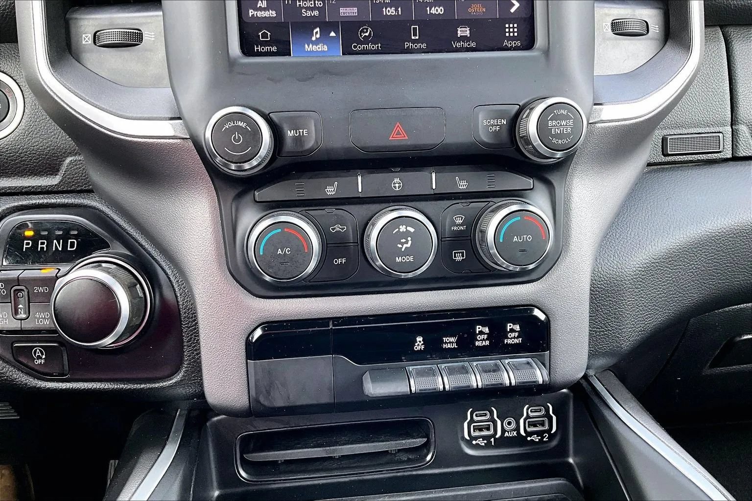 Used 2022 RAM 1500 Big Horn AWD/4WD image 16