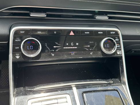 Used 2022 Genesis GV80 2.5T image 19