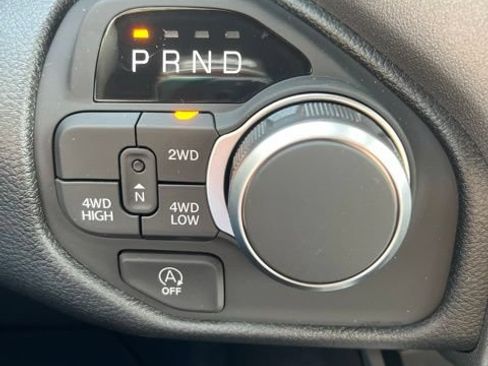 New 2026 RAM 1500 Express AWD/4WD image 21
