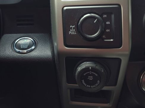 Used 2018 Ford F150 Lariat w/ Equipment Group 502A Luxury image 39