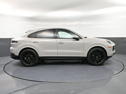New 2026 Porsche Cayenne Coupe AWD/4WD image 9