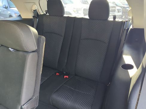 Used 2020 Dodge Journey SE w/ Blacktop Package image 29