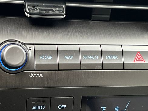 Used 2025 Hyundai Kona SEL image 51