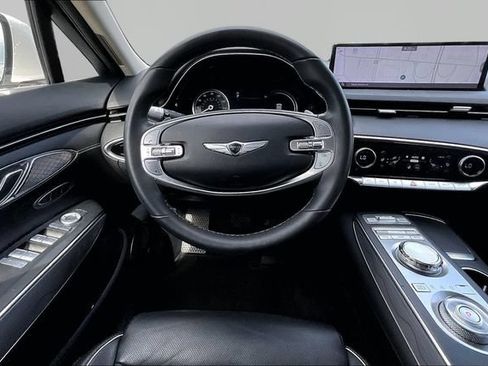 Used 2023 Genesis GV70 2.5T w/ Advanced Package AWD/4WD image 8
