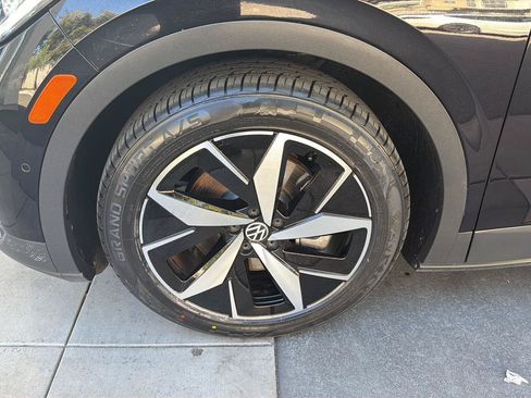 Used 2023 Volkswagen ID.4 Pro S RWD image 9