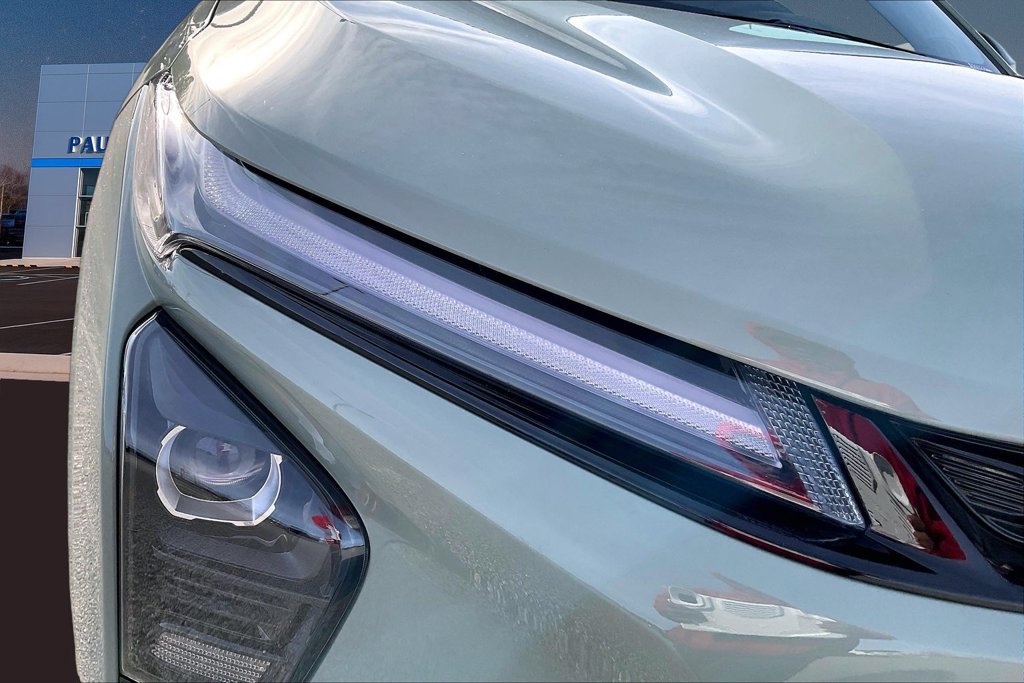 New 2026 Chevrolet Trax ACTIV w/ Sunroof Package FWD image 15